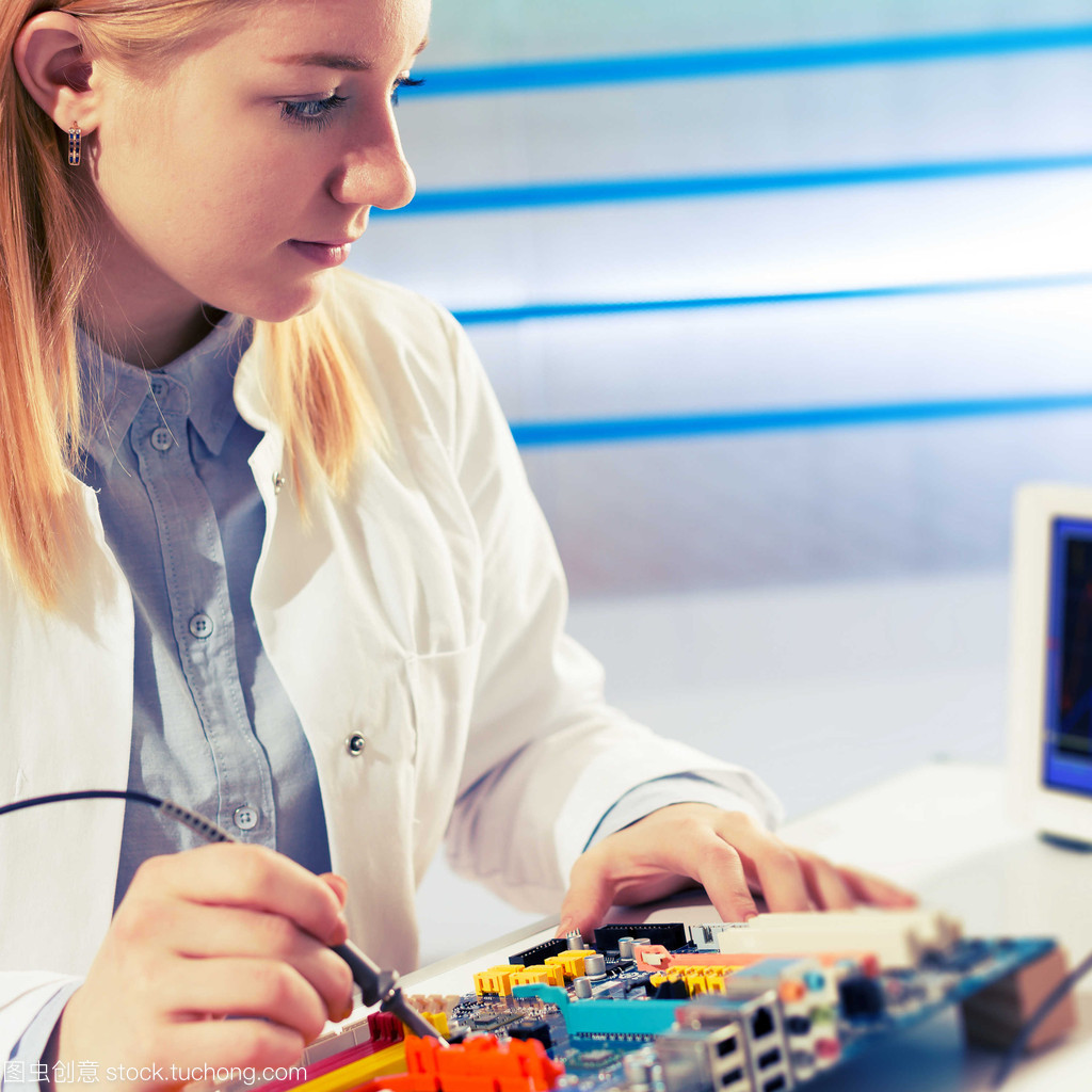 通信工程中的測試儀與PCB設計 一位女工程師的視角